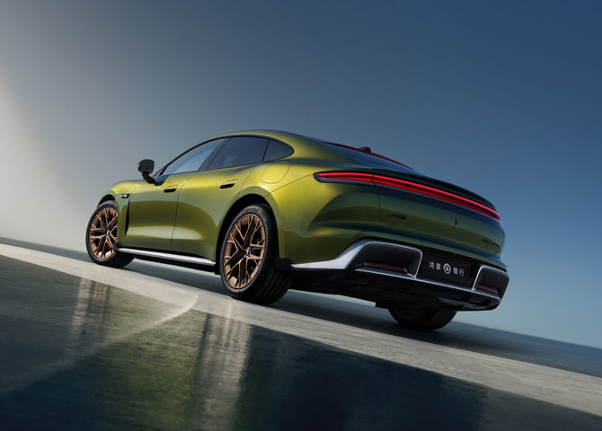 SAIC Z7 rear-three-quarter view, showcasing the vehicle's configuration