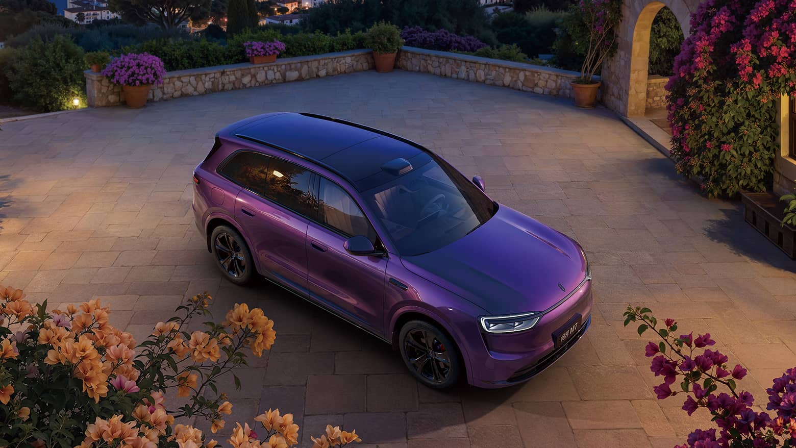 AITO M7 gains a new Night Purple exterior color. Blossoms in the night, a new purple aura.