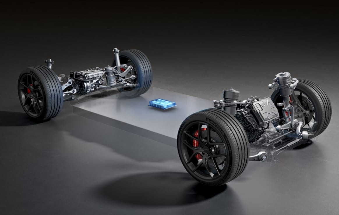 3D rendering of the chassis, showcasing the luxury-grade chassis architecture of the Luxeed New S7