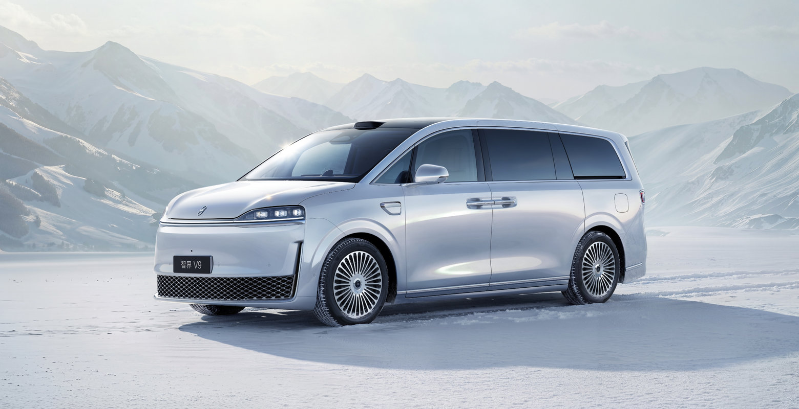 Luxeed V9 Snowfield White Exterior Color