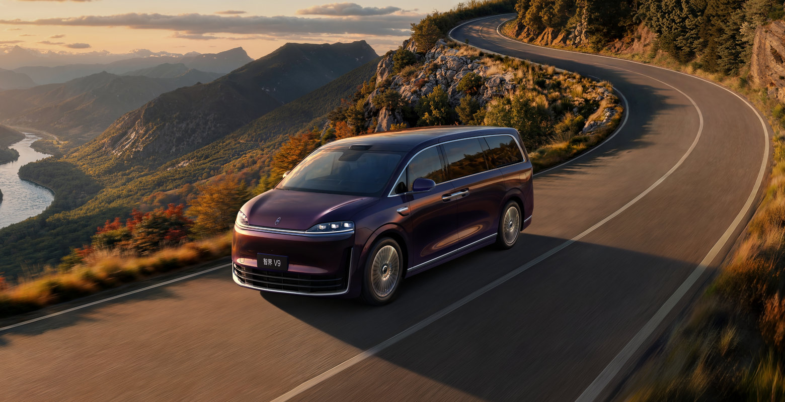 Luxeed V9 Thousand-Kilometer Range