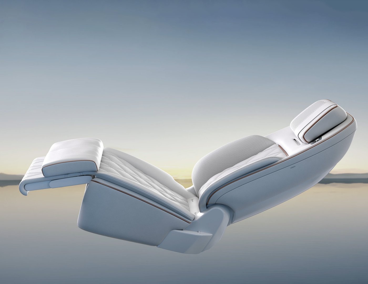 Maextro S800 Equipped with ActiveSafe Zero-Gravity Seat